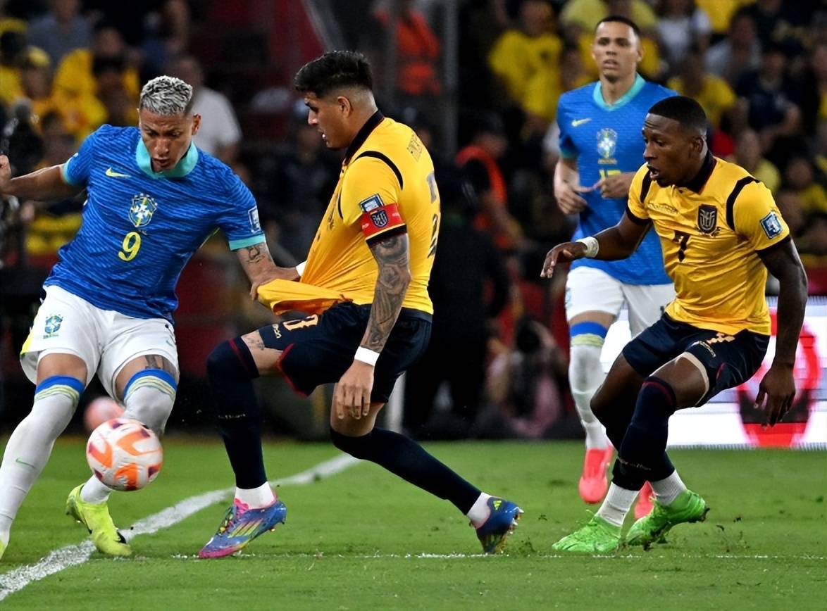 巴西足球队成功晋级决赛