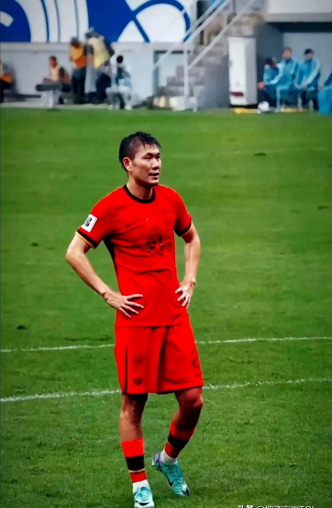 球队备战赛事加强训练，力求保持状态的简单介绍