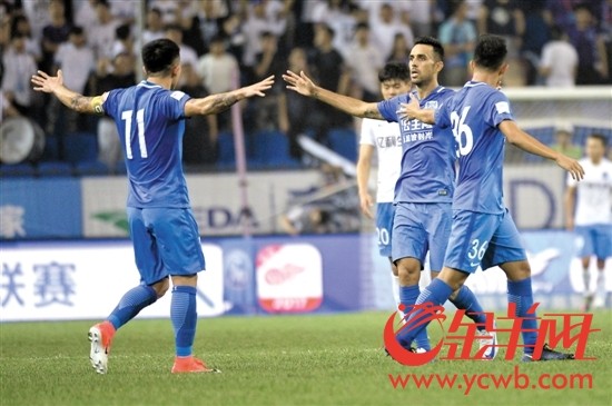 包含广州富力击败对手，取得累积分数的词条