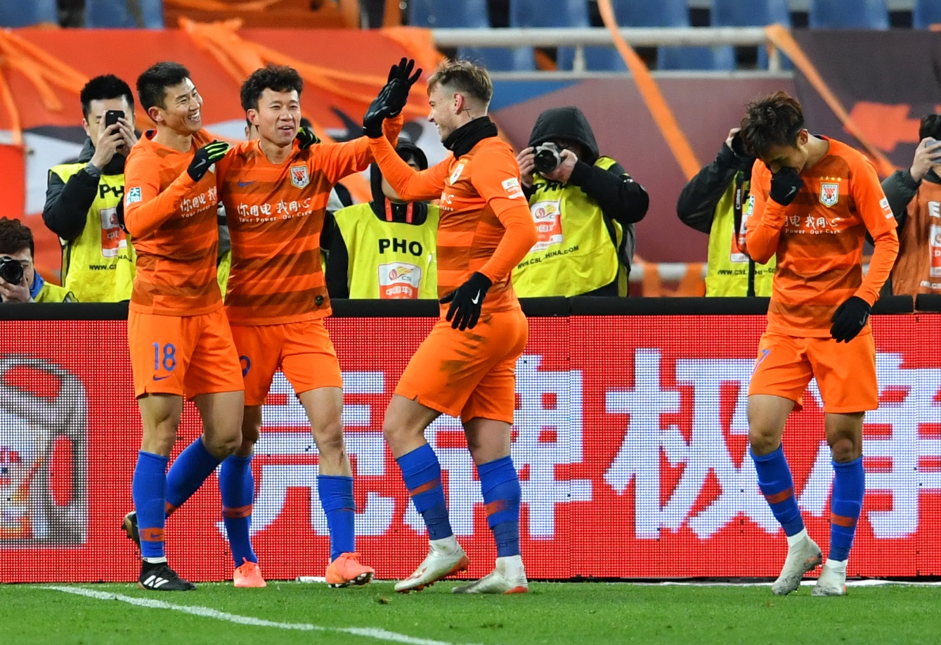 天津泰达客场战平山东泰山，积分持平的简单介绍