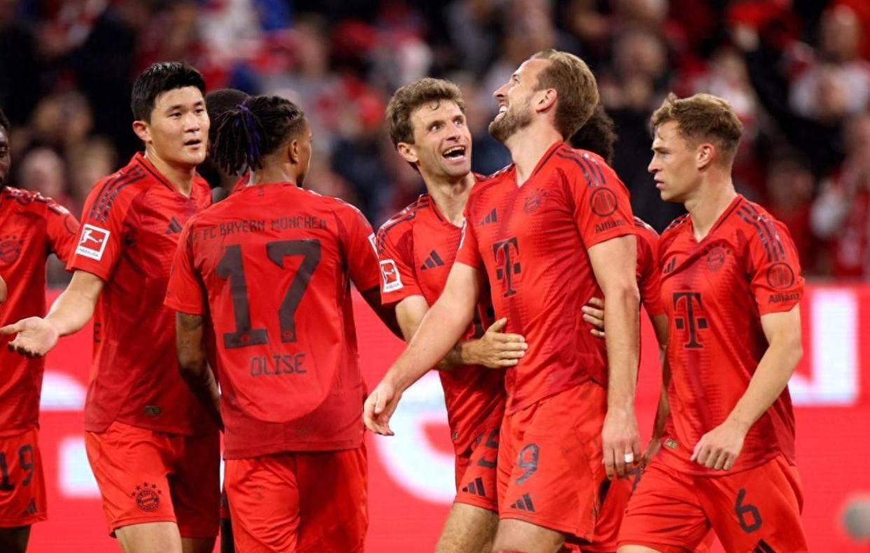 拜仁慕尼黑锋线开火，德甲冠军争夺激烈的简单介绍